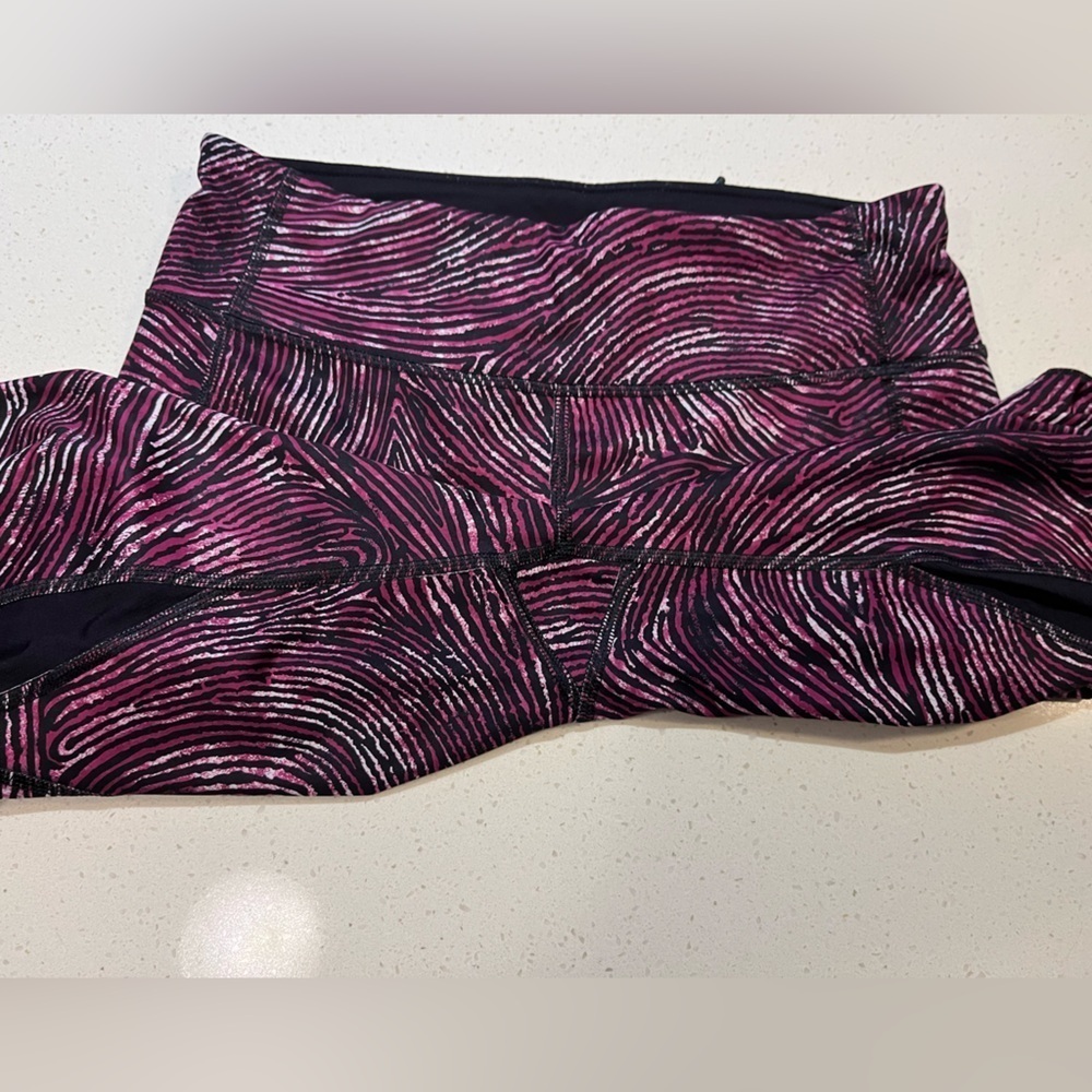 Lululemon Pace Rival Crop - Seawheeze - Who Done It Regal Plum Black Size 6 - Picture 5 of 6